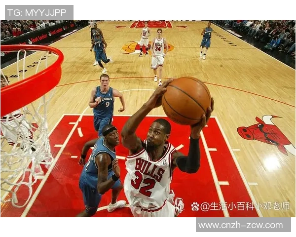 热火与灰熊激战正酣球场对决引发球迷热议与期待